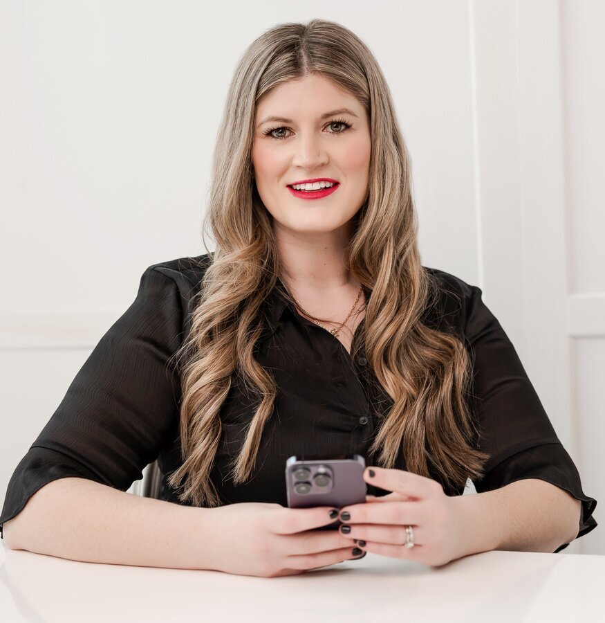 Danielle Ballou Photo